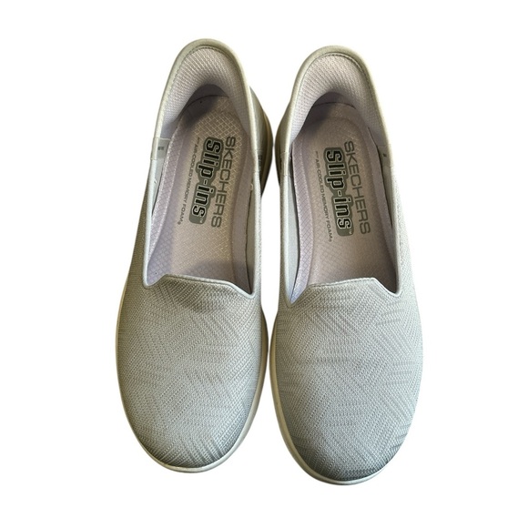 Skechers Women's Slip-ins Shoes Size 6 - Picture 1 of 4
